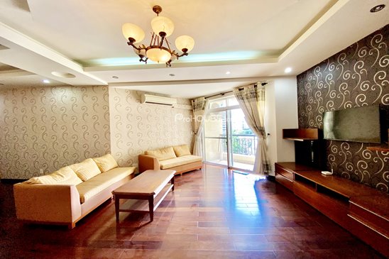 Large 3-bedroom apartment for rent in Green View at cheap price
